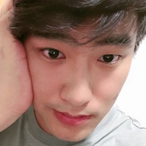 爱哈哈哈的男士