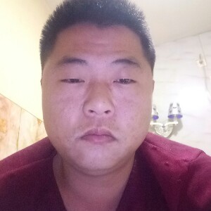 张亚伟