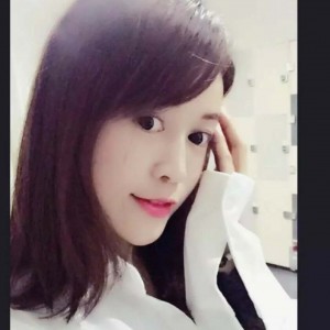 欣欣爱笑的眼神