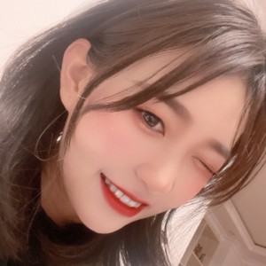 晓倩。
