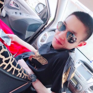 我偷电瓶，养你