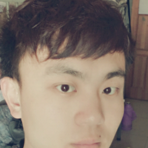 清脆的墨镜