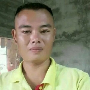 难过的白云