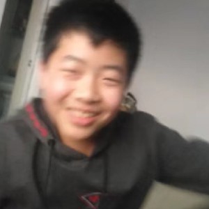 李焱瞾