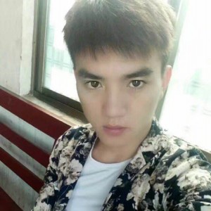 小乐，，，，，