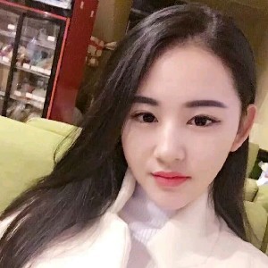 杨杨美少女