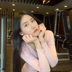 七月小姐姐