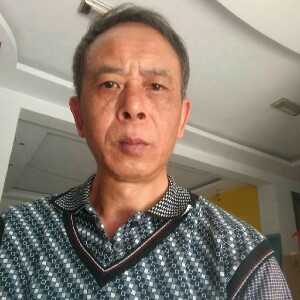 单薄的电灯胆