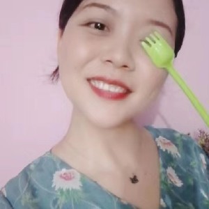 无奈的小小