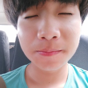 爱吃陈皮糖的小