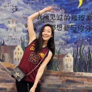 婉°