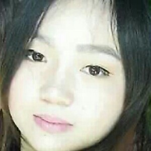 不一样的美女子