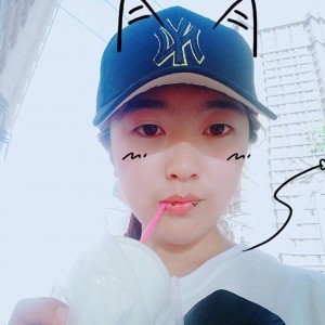 爱玩姑娘很霸气