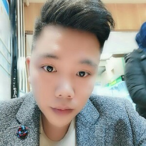 专注的热狗