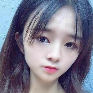 草莓丫头