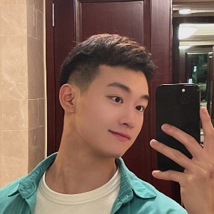 张铮宇