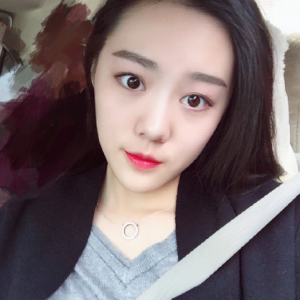 单纯的小女生