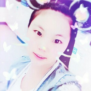 我在阳光下等着你来拥抱