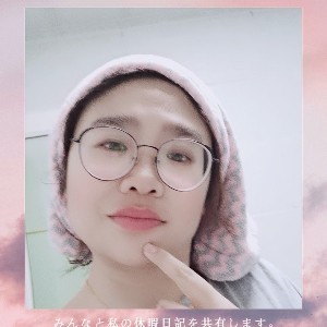 短发郁夏天