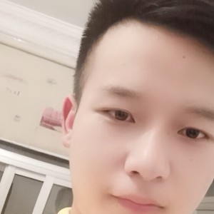 自信的水杯