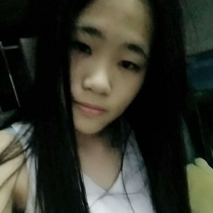 调皮的女孩