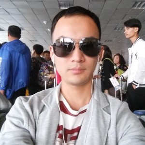 落花只为伊人笑
