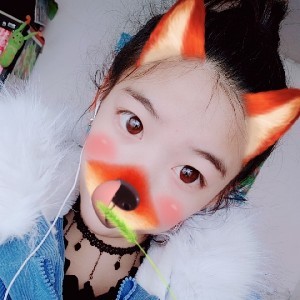荣三岁