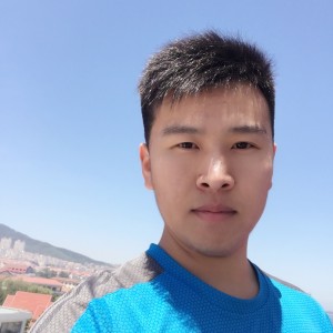 静候丿