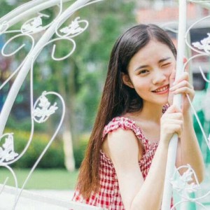喵小姐嘤嘤嘤
