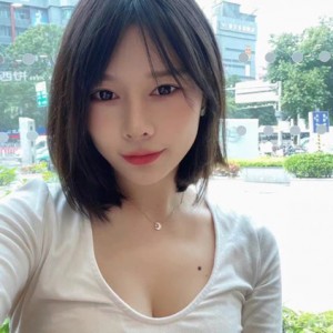 小胡爱睡觉