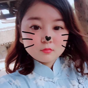小茜不小