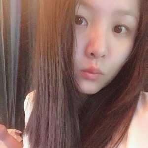 那那那个人