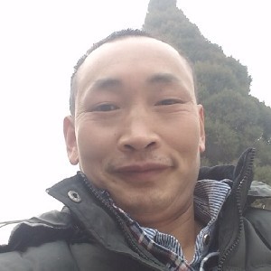谦让的水杯