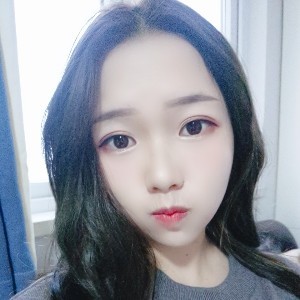 短发怪姐姐