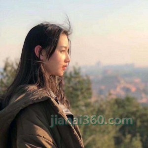 抱着星星睡觉