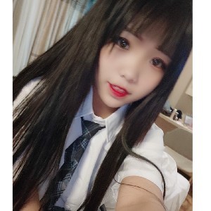 孤独的绿草