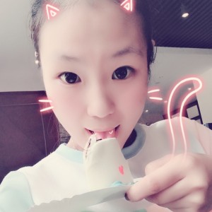 幕梓雪