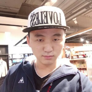 刘刘刘丶筱岩呐