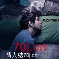 只是很孤单