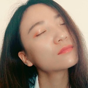 芳小芳