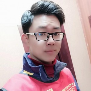 丿Memor丶吴少爷