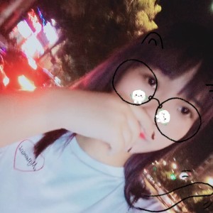 风中的花