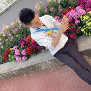 坐爱爵炫迈