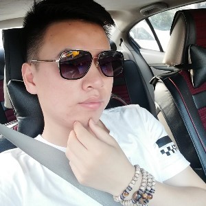 发嗲的高跟鞋