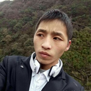 天蓝地不绿