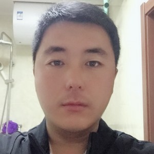 微笑后的、冷漠