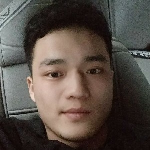 微微的笑像小孩