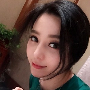 觊觎。