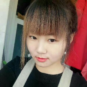活蹦乱跳的兔子