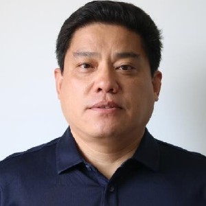 追逐时代的大叔